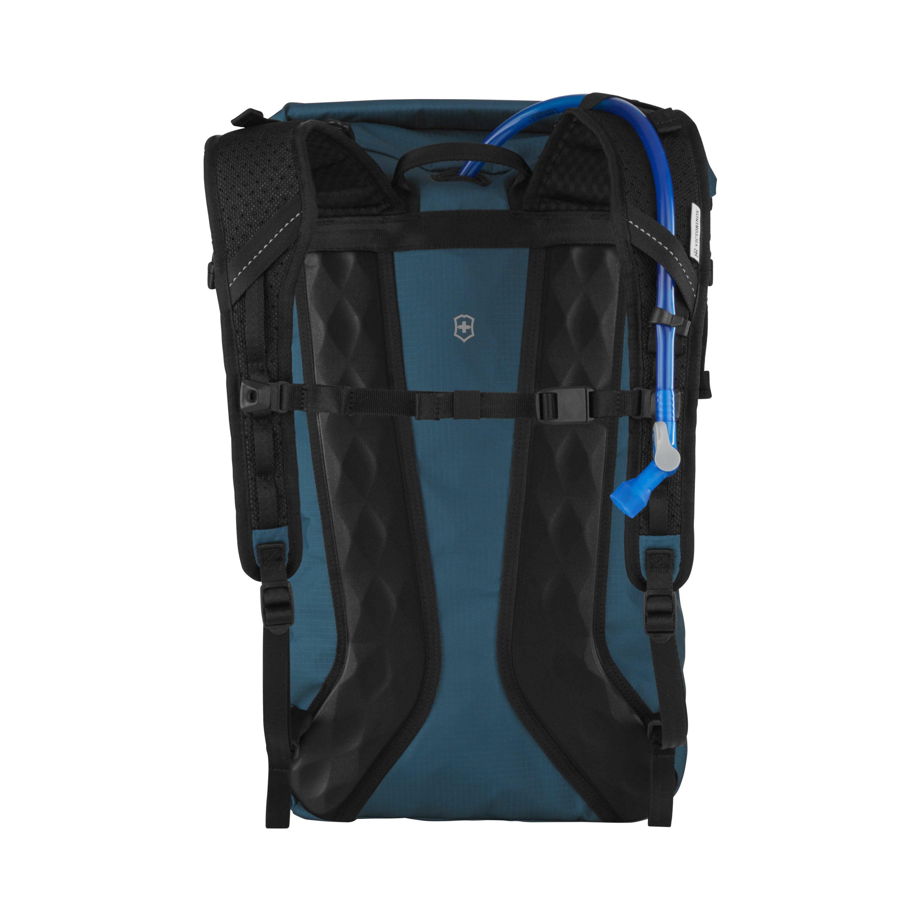 Altmont active on sale compact laptop backpack