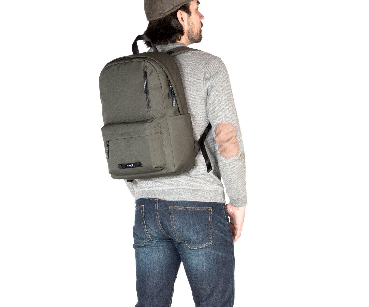 Going Stealth: Timbuk2 Classic Messenger Bag 