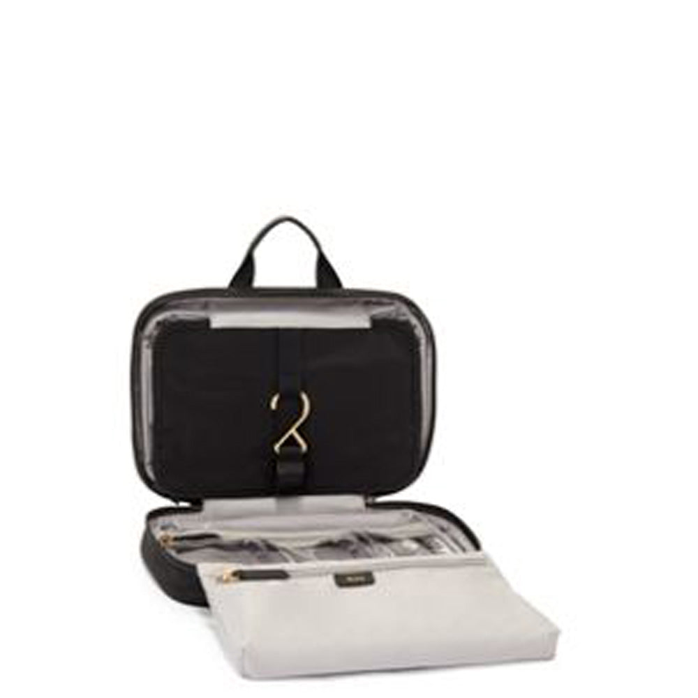 Tumi voyageur hotsell madina cosmetic bag