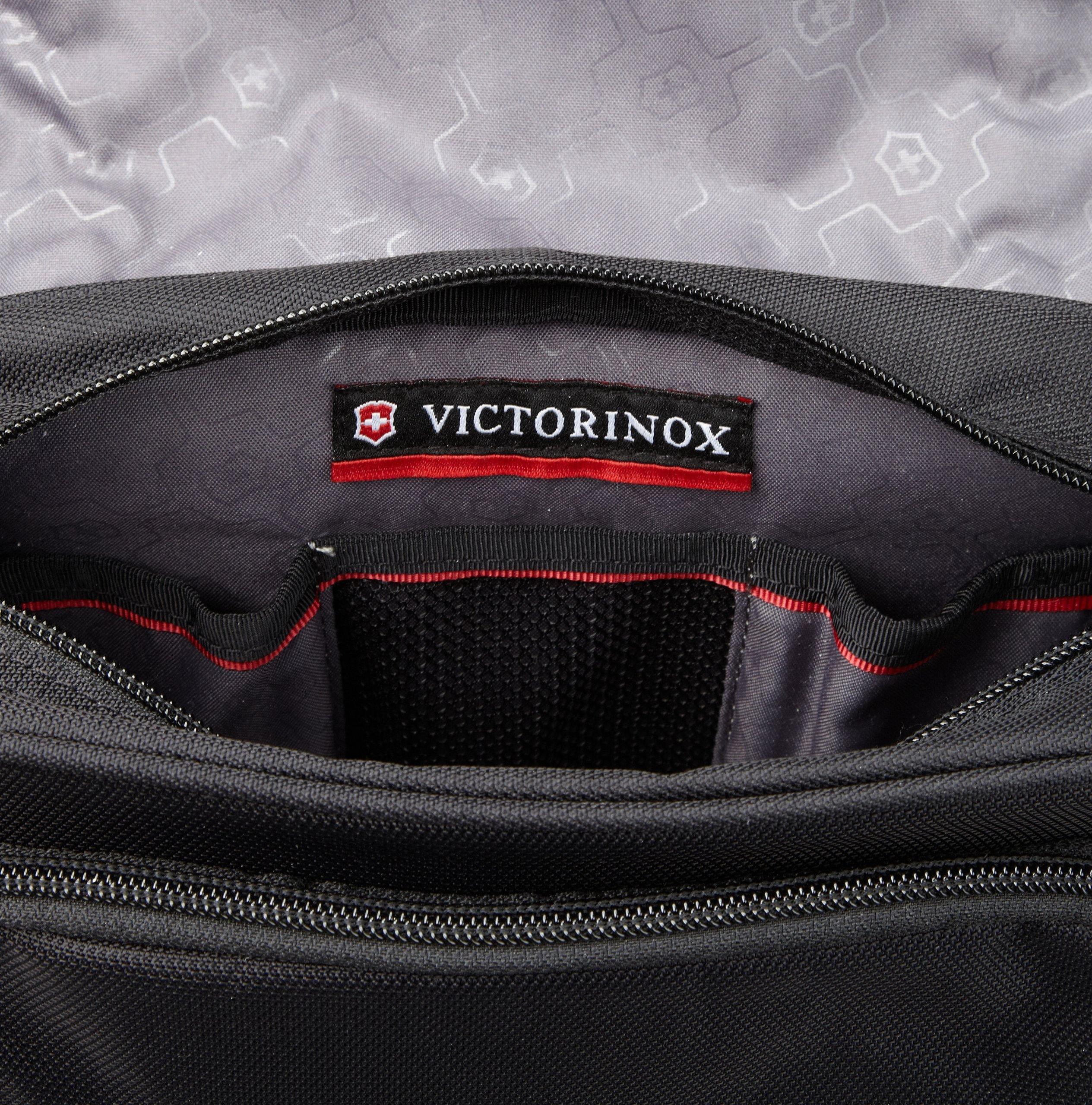 Victorinox commuter outlet pack